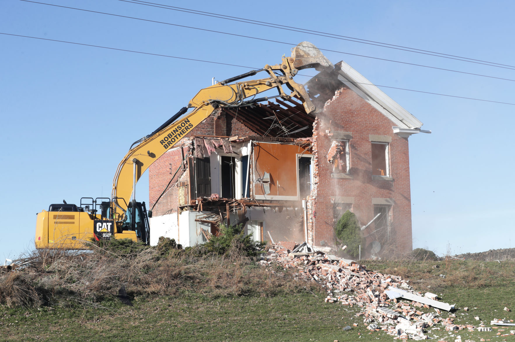 Thompson-Schneider farmstead demolition